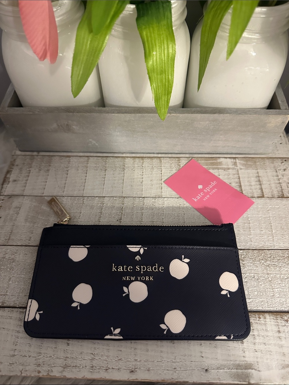 Nwt Kate spade orchard toss apple printed staci card holder